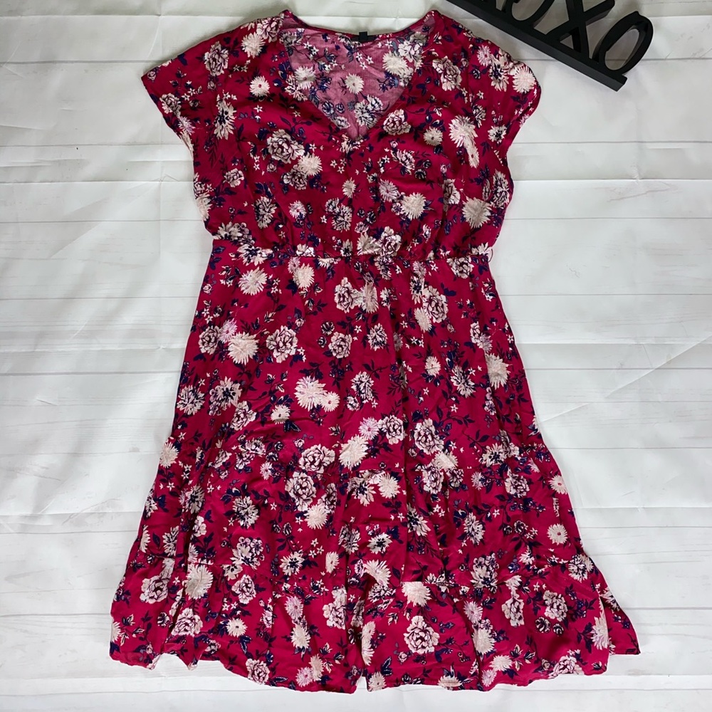 Torrid Pink Floral Short Sleeve Dress 2 - Picture 4 of 12